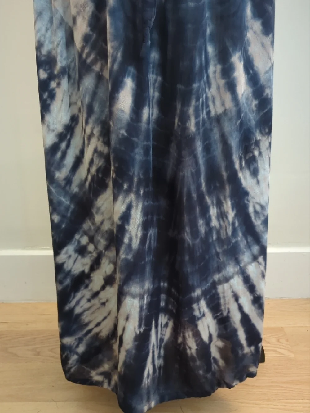 Balinese Handmade Tie-Dye Halter Drawstring Maxi Dress - Indigo & Off-White - Picture 5 of 7